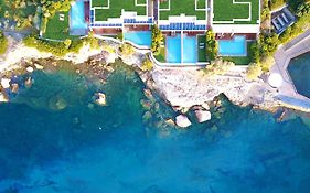 Grand Resort Lagonissi